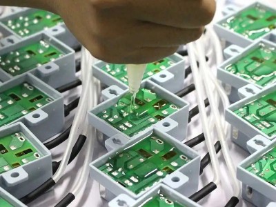 傳感器用什么膠水？聚力牌灌封膠專業(yè)灌封傳感器、變壓器、電機(jī)、等各式線路密封！